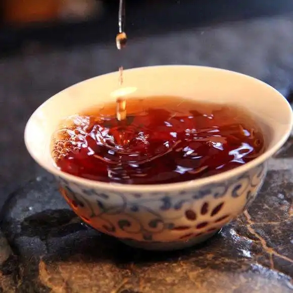 什么季節喝普洱茶好？喝普洱茶的禁忌和注意事項?