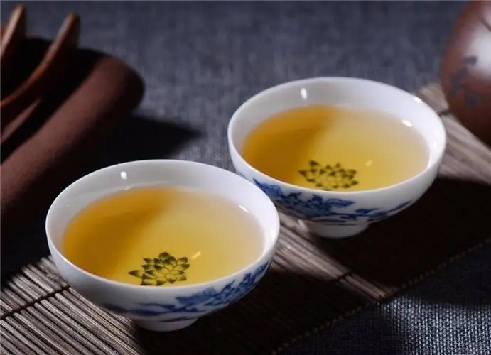 普洱老茶應該如何久藏和品鑒？