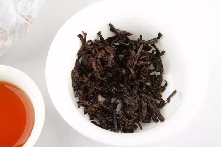 普洱熟茶好壞如何辨別？行家教你3步走！聞茶香、品茶湯、鑒葉底