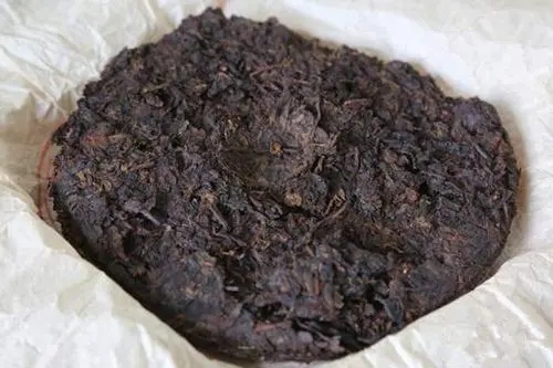 普洱熟茶茶湯中美麗的“金邊”從何而來？