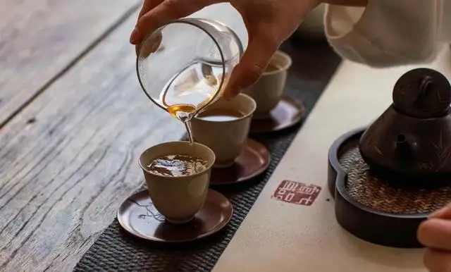 在家喝茶,或許才是我們對抗疫情的貢獻